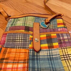 Crossbody Dooney & Bourke picnic line.